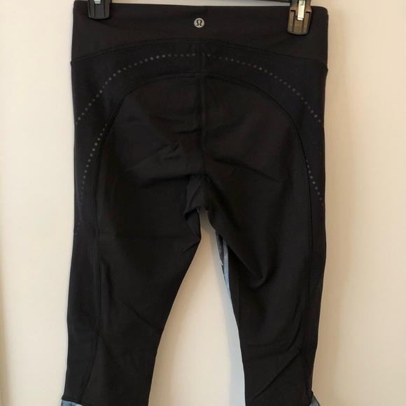 Lululemon Black Stop At Nothing Crop 6 - Picture 7 of 8